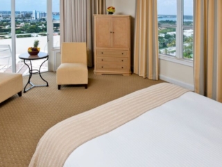 5-BH_Gallery_SeaView-guestroom