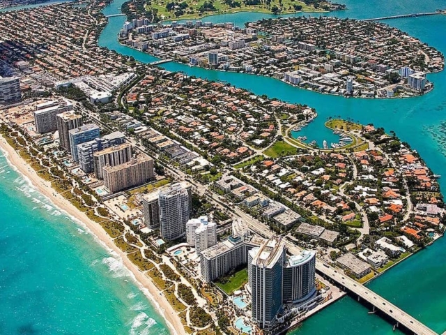 An aerial view of Bal Harbour