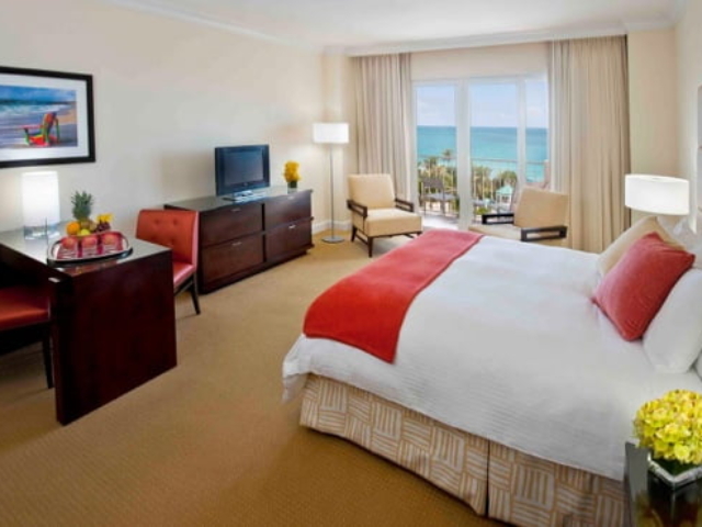 Sea View Hotel room &amp; view