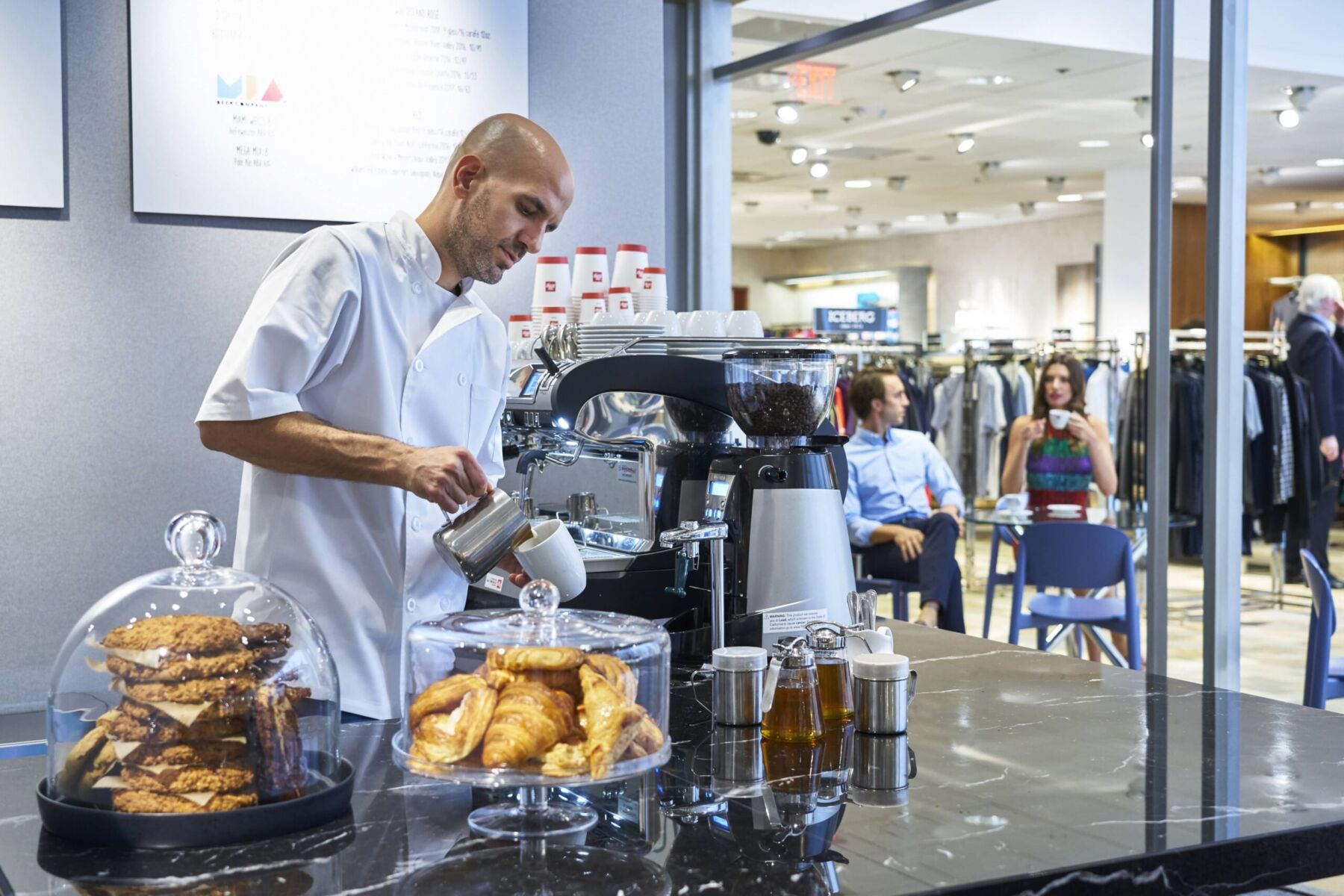 cafe en 3 Neiman Marcus